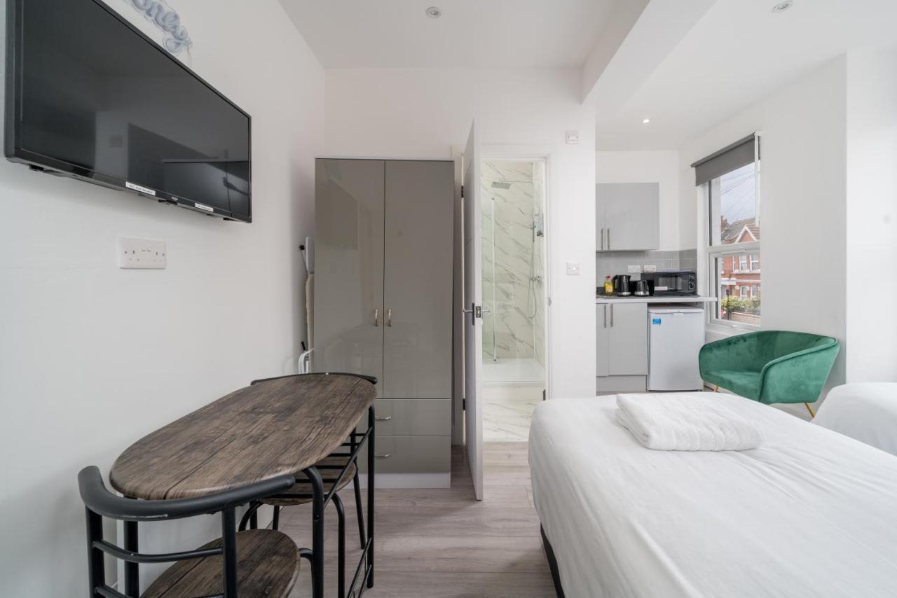London Selwyn Road Studios 외부 사진